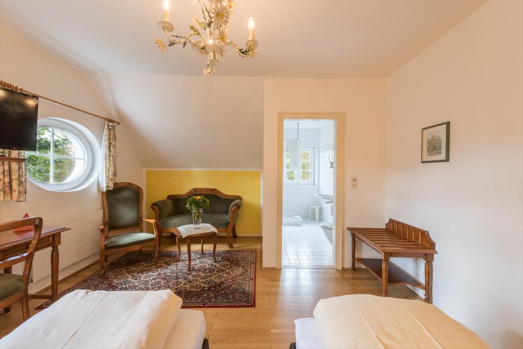 Gasthof Braeuwirt Bergheim Extérieur photo