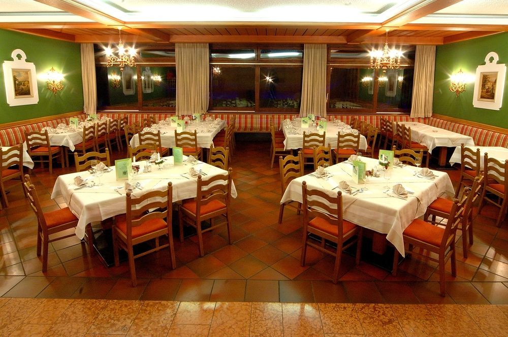 Gasthof Braeuwirt Bergheim Extérieur photo