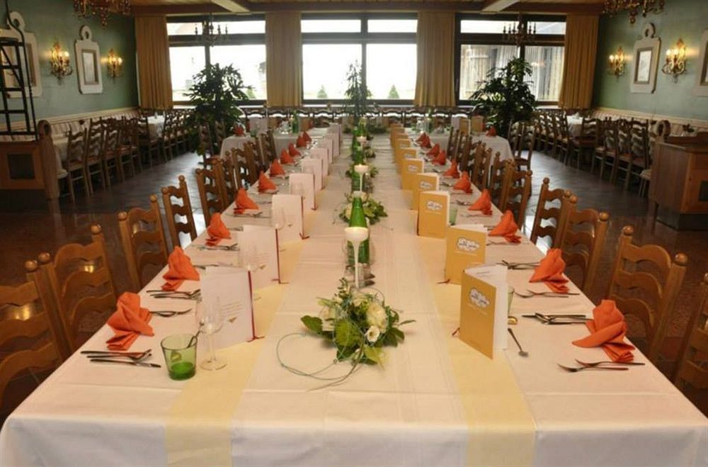 Gasthof Braeuwirt Bergheim Extérieur photo