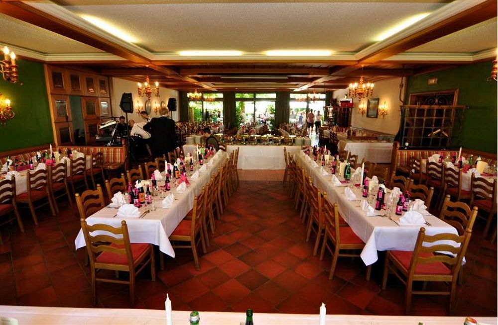 Gasthof Braeuwirt Bergheim Extérieur photo
